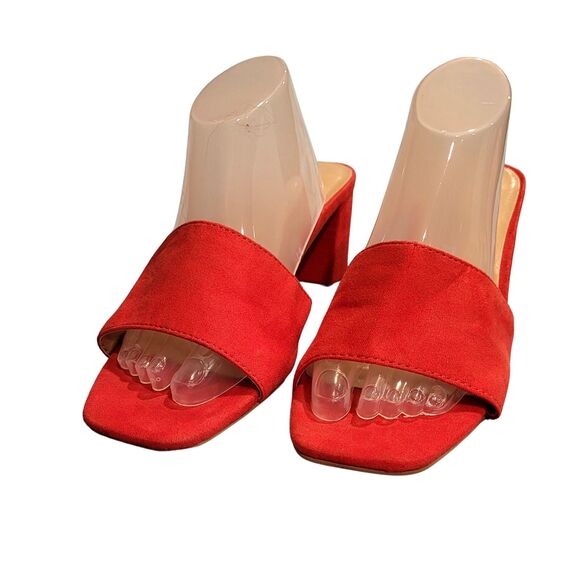 Pizz Annuzi Red Suede Slip-On Sandals 2" Block Heel, Summer Chic Size 8 Open Toe - Picture 2 of 6